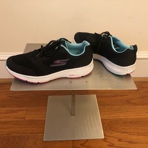 ❌❌SKECHERS GO RUN CONSISTENT FEARSOME❌❌